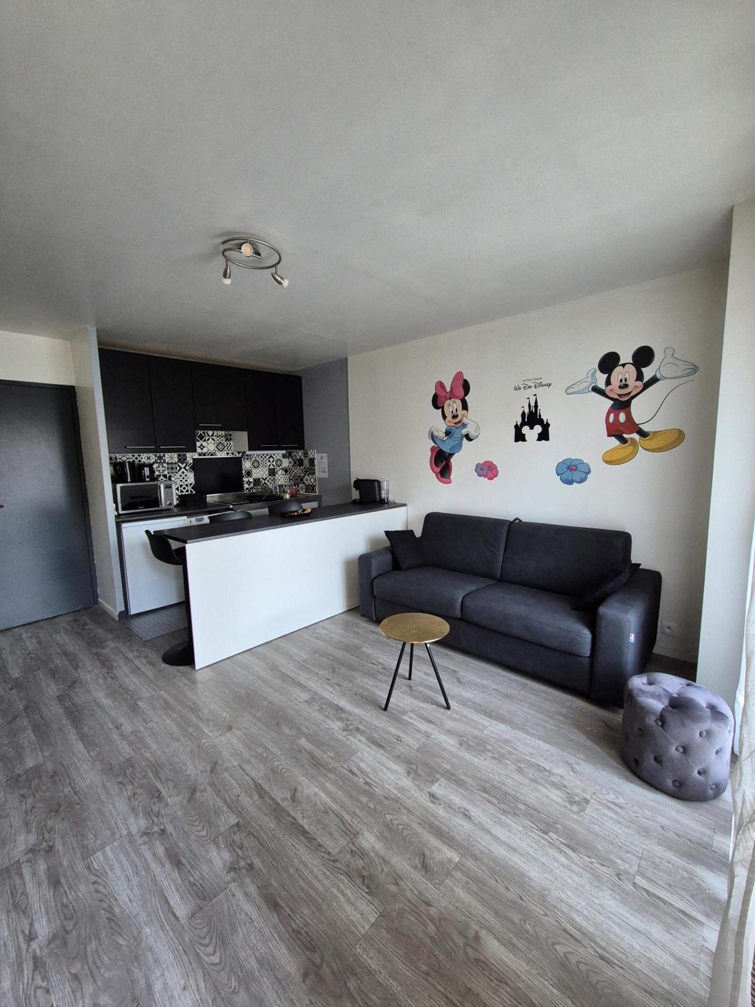 Studio A 2 Pas De Disneyland Esbly Kültér fotó