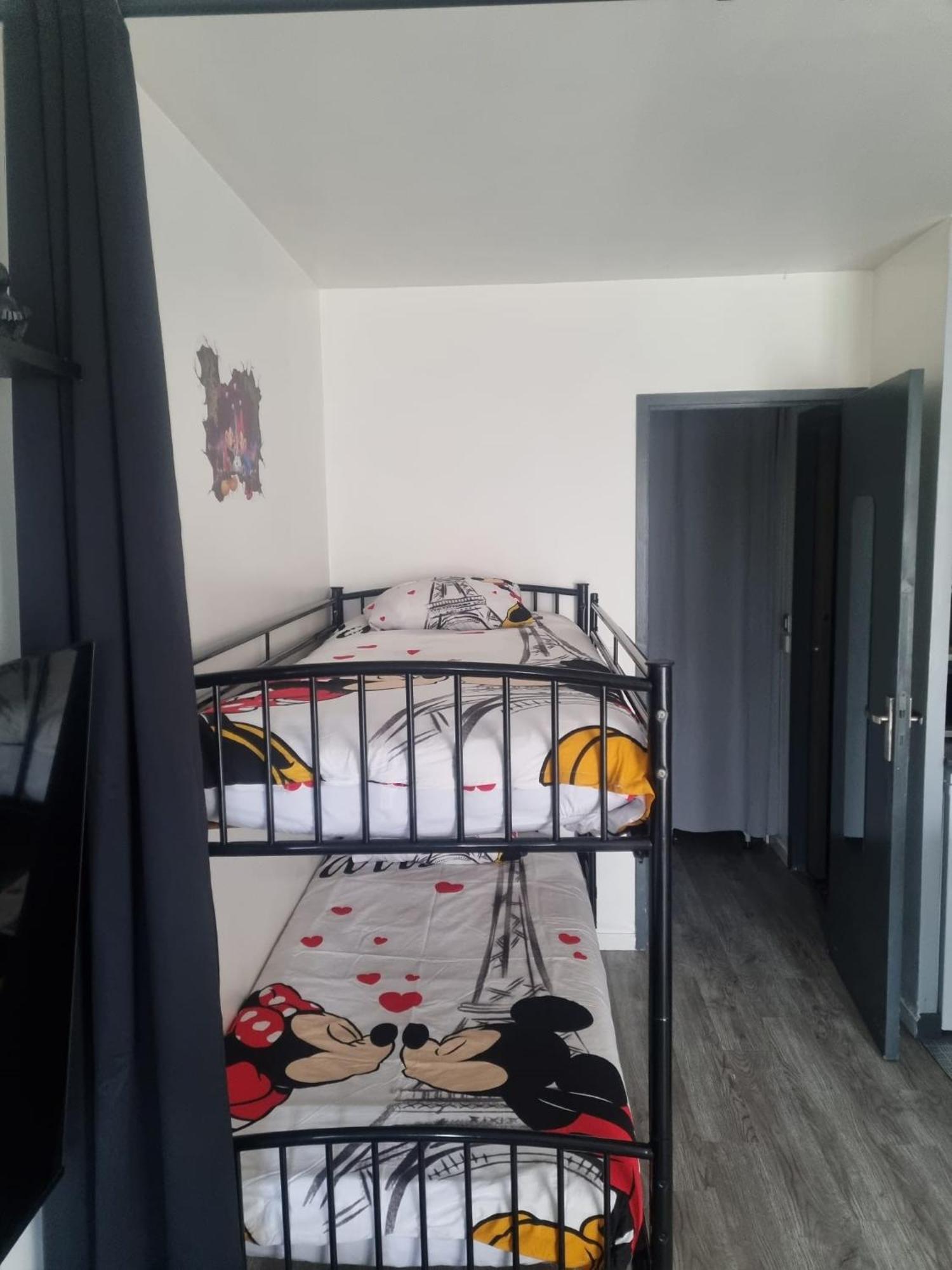 Studio A 2 Pas De Disneyland Esbly Kültér fotó