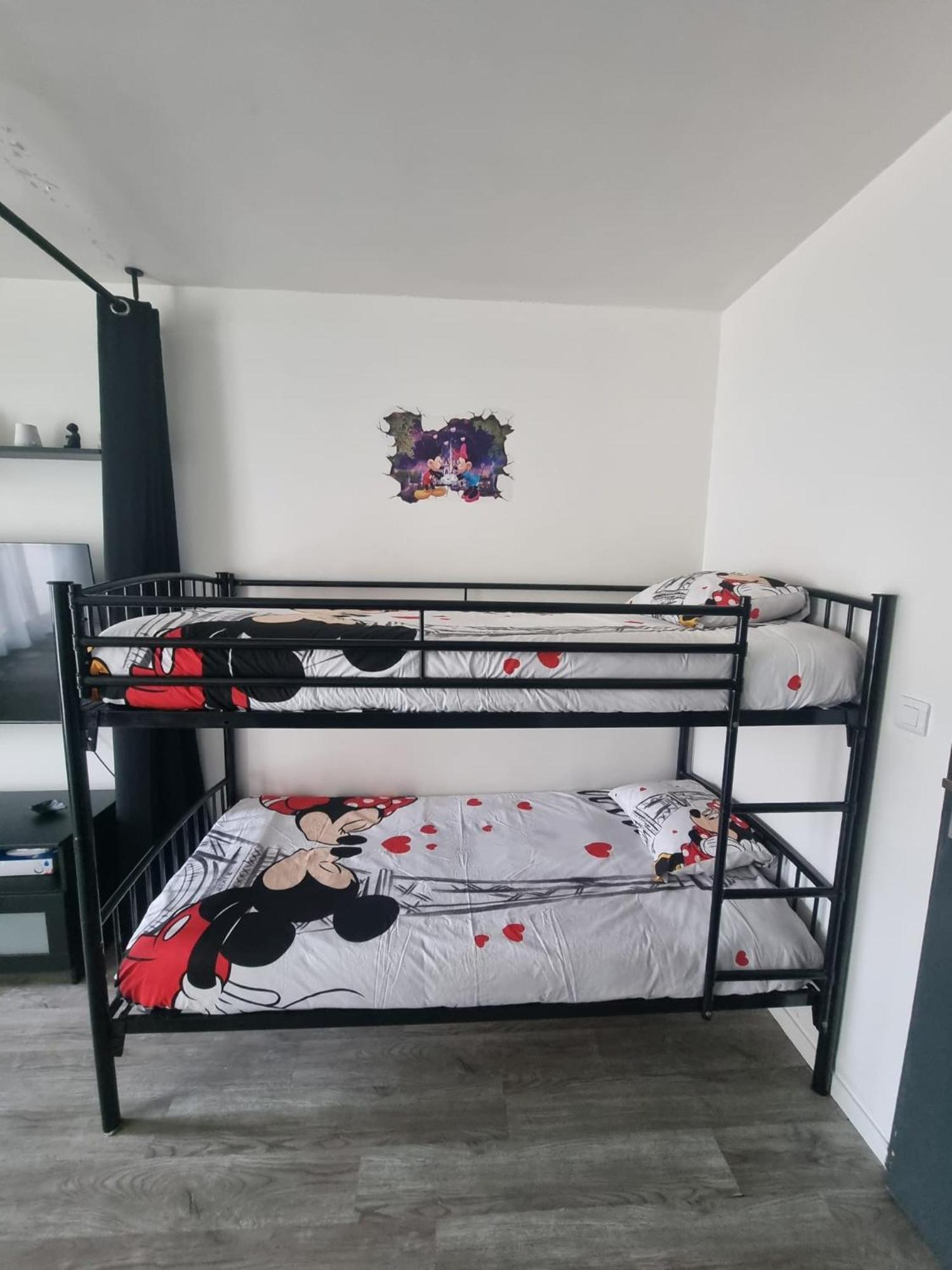 Studio A 2 Pas De Disneyland Esbly Kültér fotó
